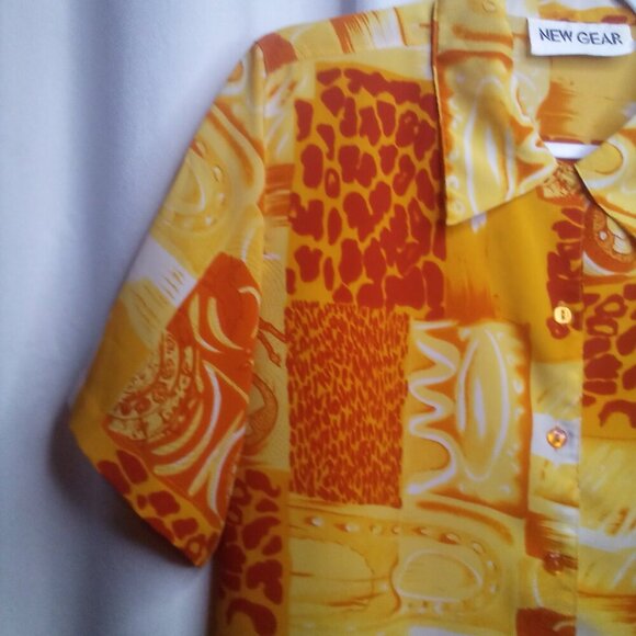 New Gear Shirt L Women Short Sleeve Button Up Animal Print Orange Yellow - Picture 12 of 16